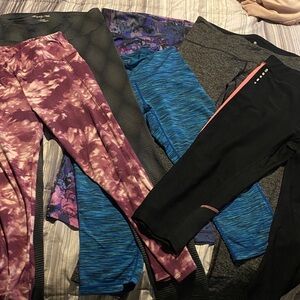 CLOSET CLEAN OUT 7 PRS LEGGINGS